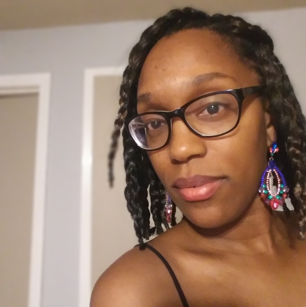 Meet your Posher, Alaina